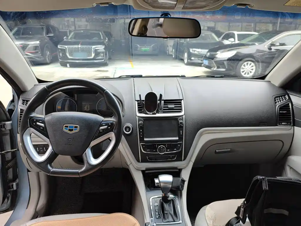 Geely Emgrand — миниатюра 10