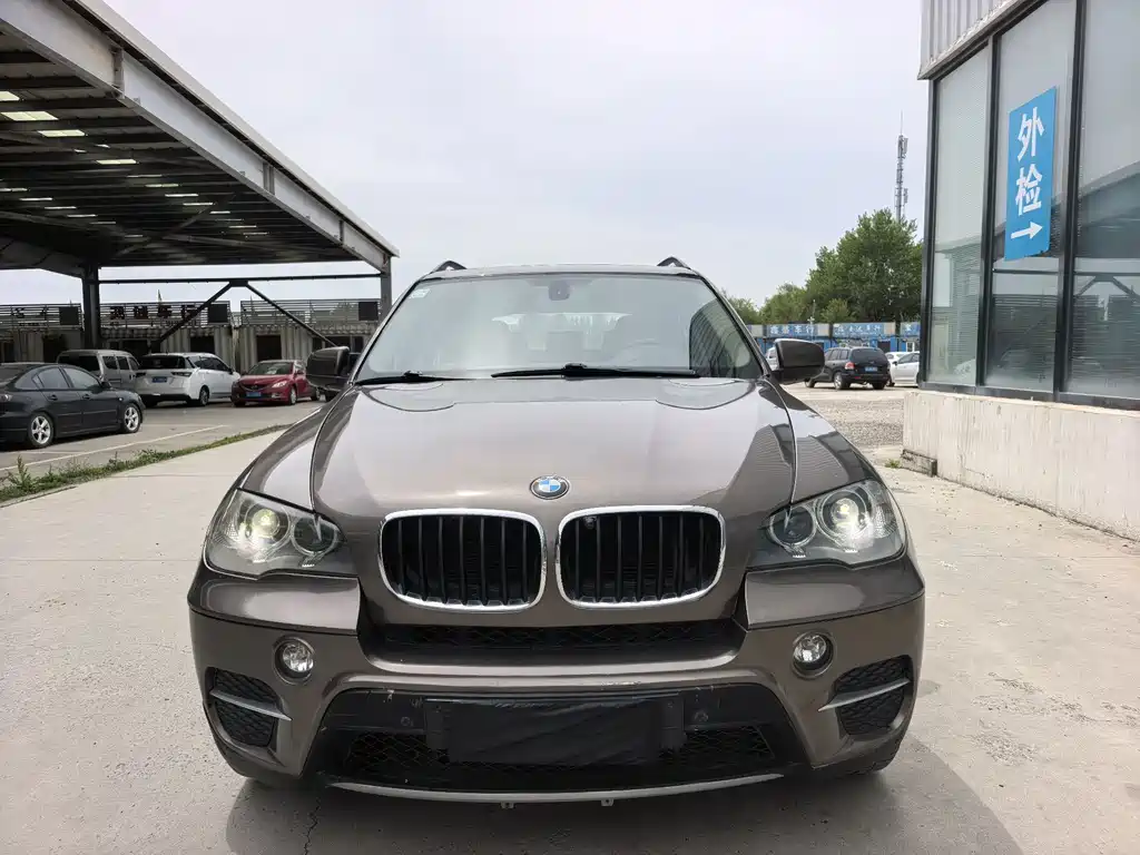 BMW X5 (Import) — миниатюра 6