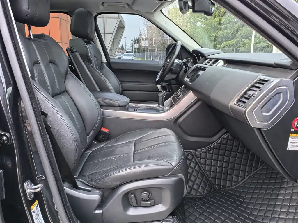 Land Rover Range Rover Sport 2017 3.0 SC V6 SE