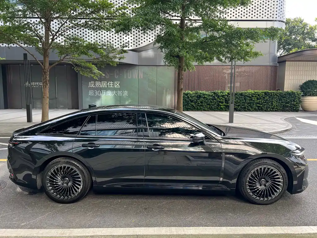 Toyota Crown 2024 2.5L