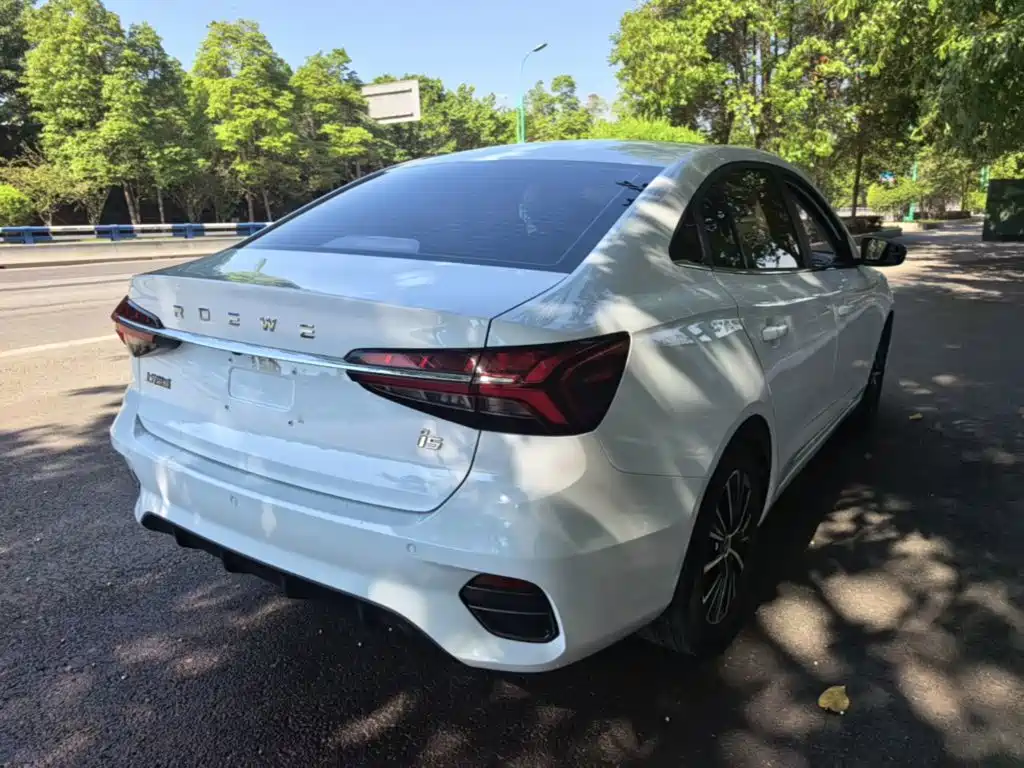 Roewe i5 — миниатюра 7