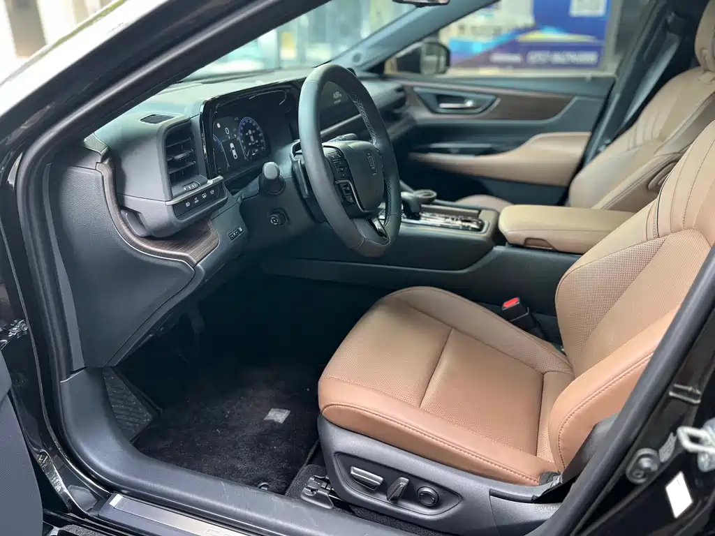 Toyota Crown 2024 2.5L