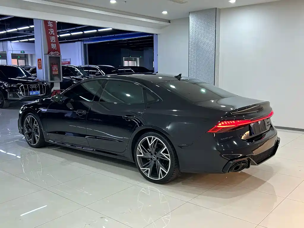 Audi A7L — миниатюра 9