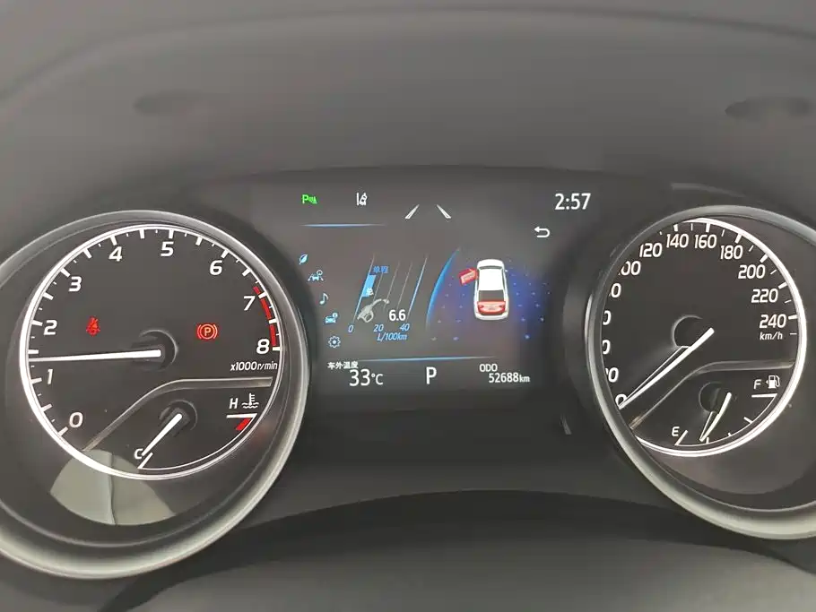 Toyota Camry — миниатюра 14
