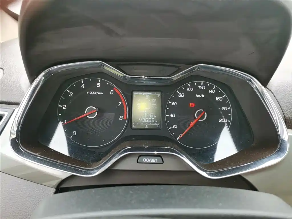 Baojun 310W 2017 1.5L MT Fashion V