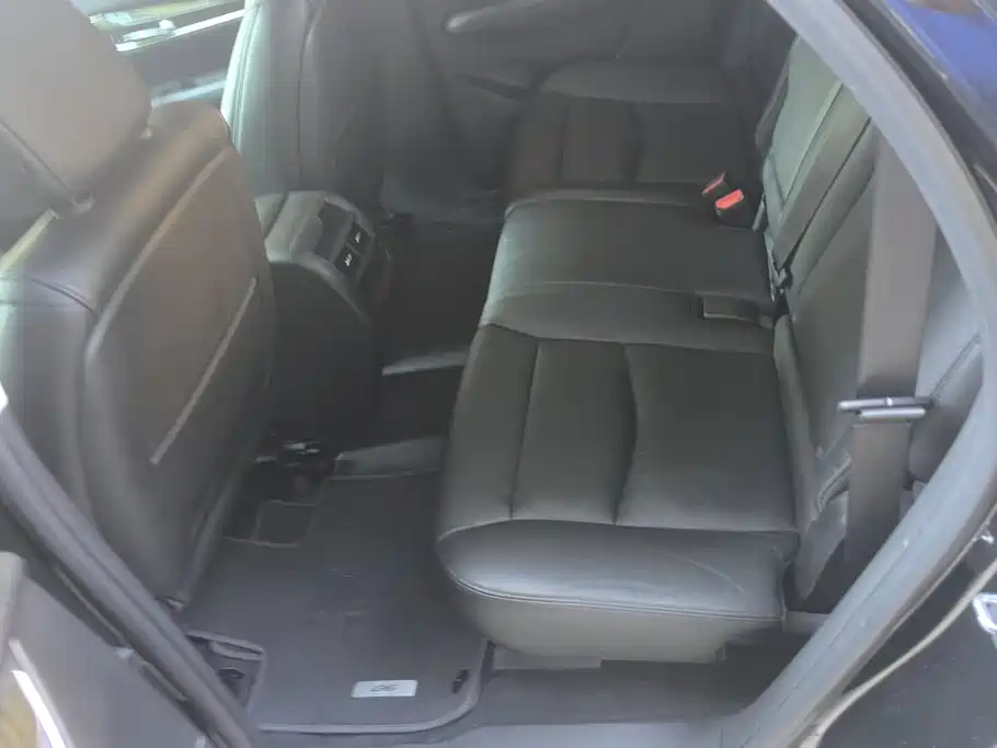 Cadillac XT5 — миниатюра 11