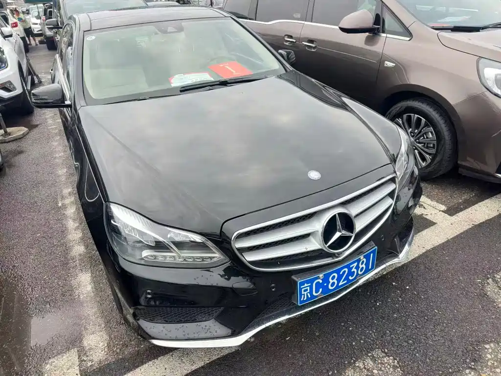 Mercedes-Benz E-Class — миниатюра 3