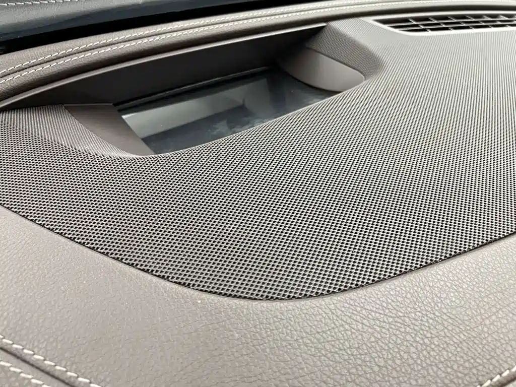 Mercedes-Benz E-Class — миниатюра 10