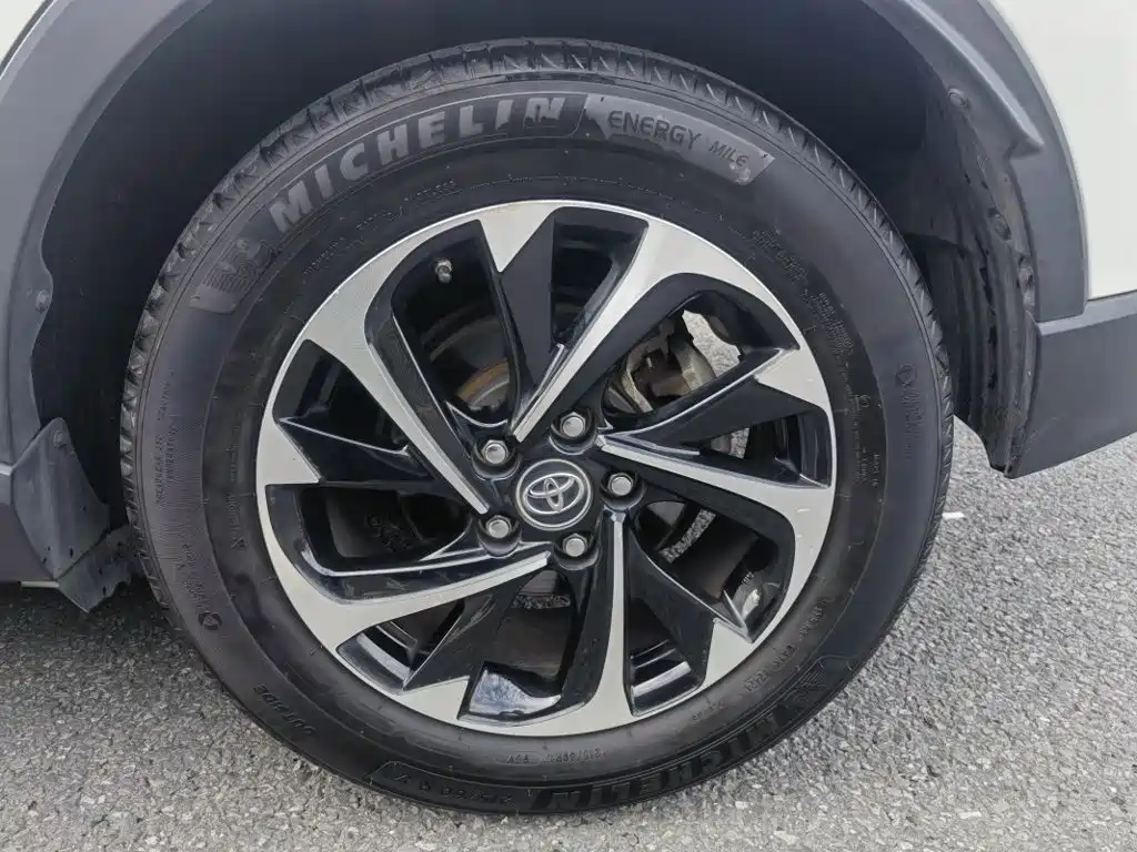 Toyota IZOA — миниатюра 15