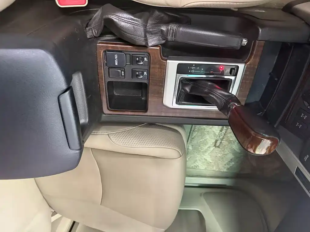 Toyota Land Cruiser Prado 2014 4.0L AT VX NAVI