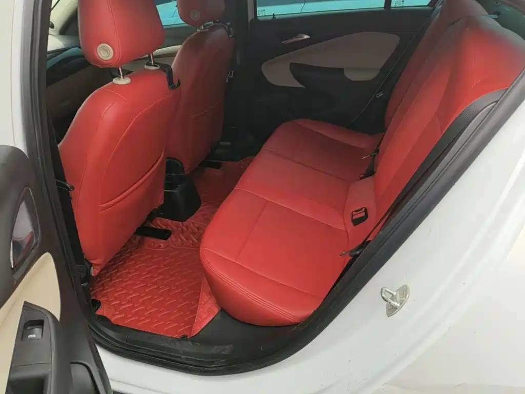 Buick Excelle — миниатюра 17
