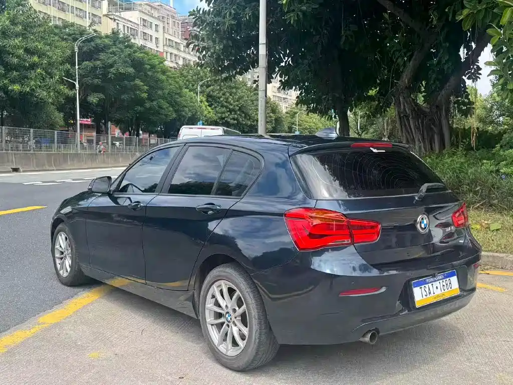 BMW 1 Series (Import) — миниатюра 5