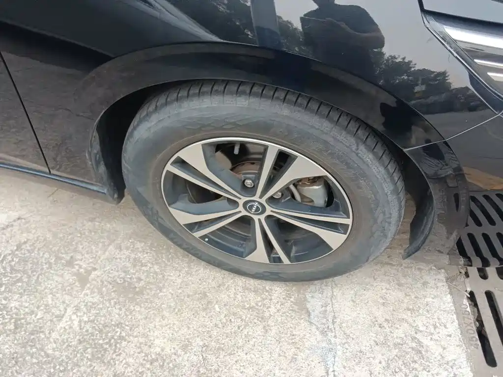 Nissan Sylphy — миниатюра 8