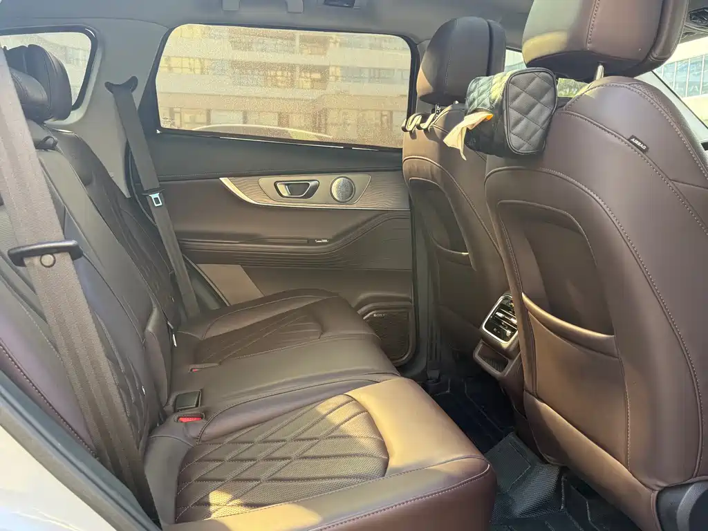 Chery Tiggo 8 PRO — миниатюра 14