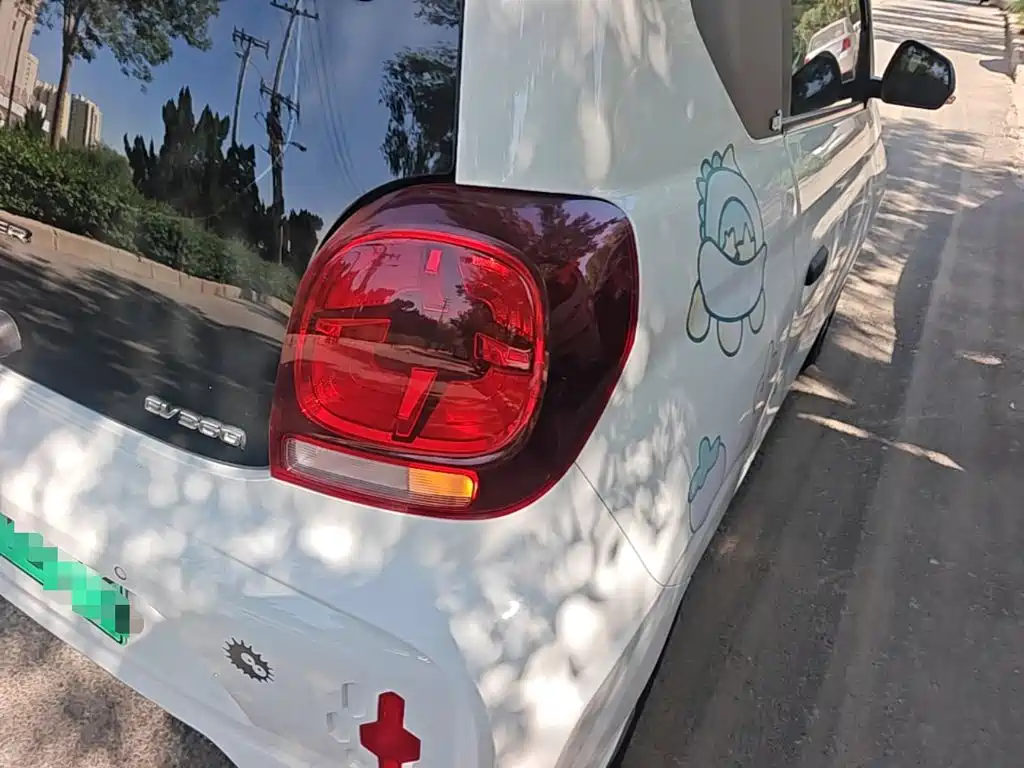 Roewe Clever — миниатюра 8