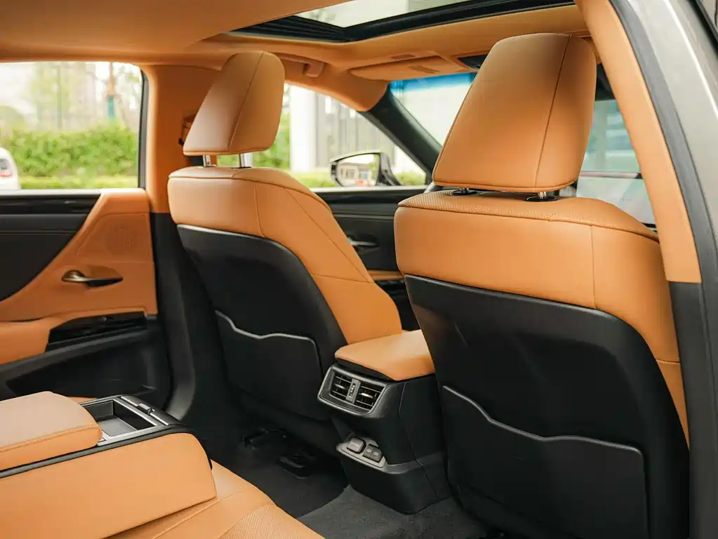Lexus ES — миниатюра 13
