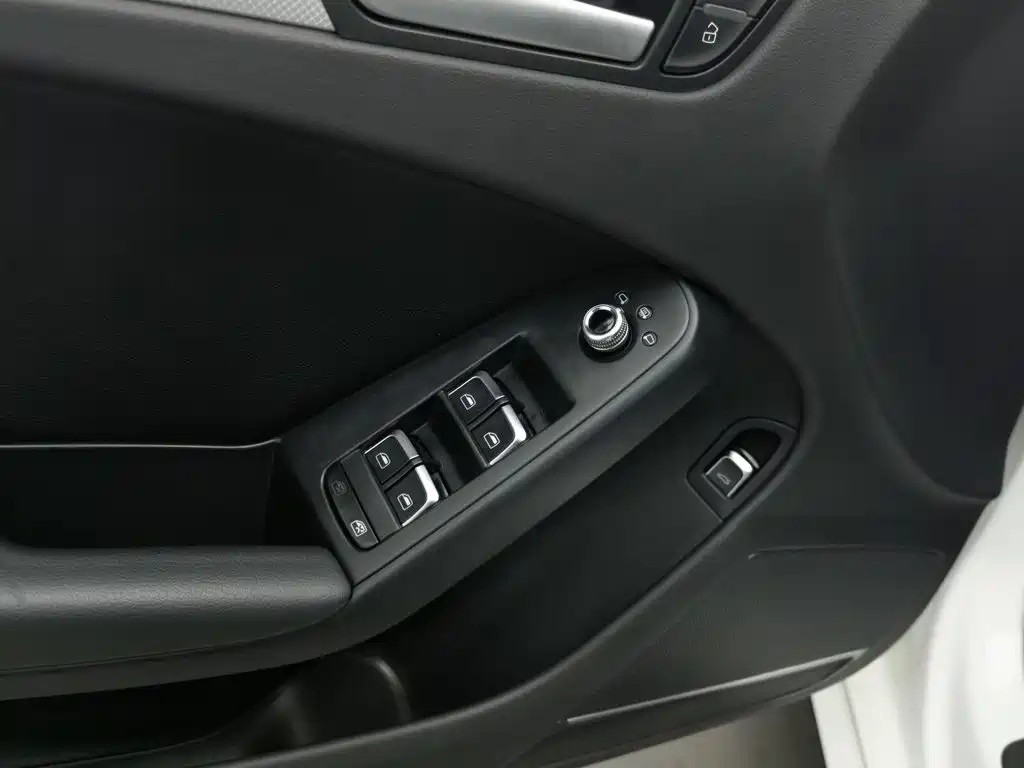 Audi A4L — миниатюра 9