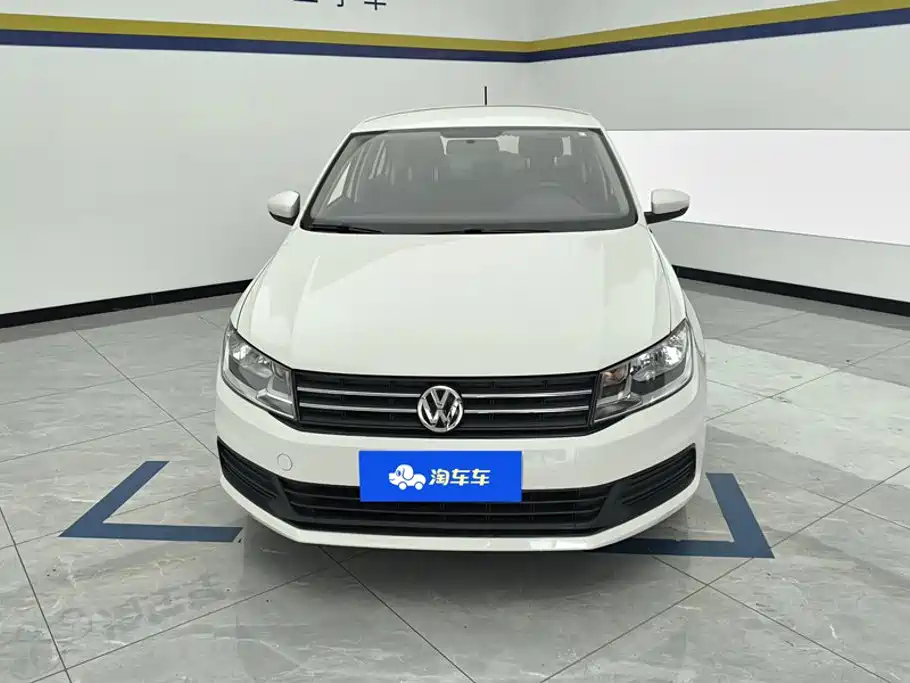 Volkswagen Santana — миниатюра 2