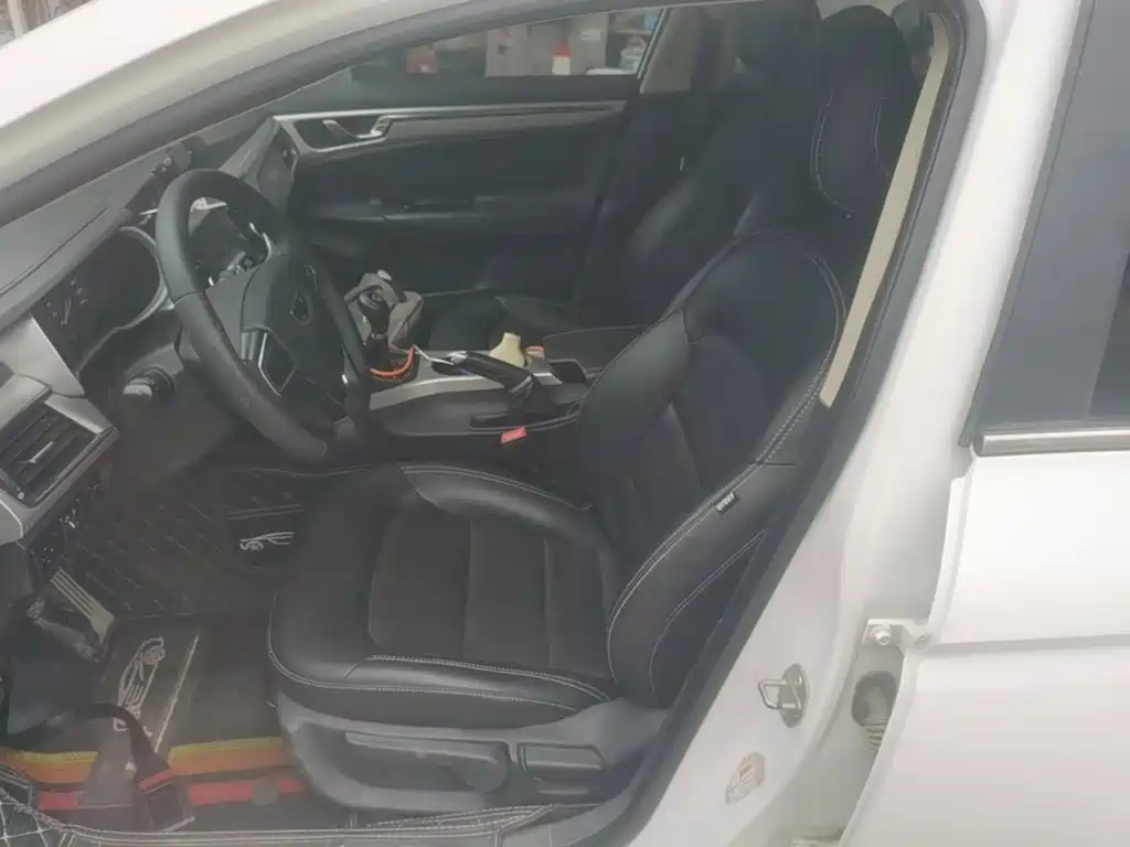 Geely Emgrand GL — миниатюра 15