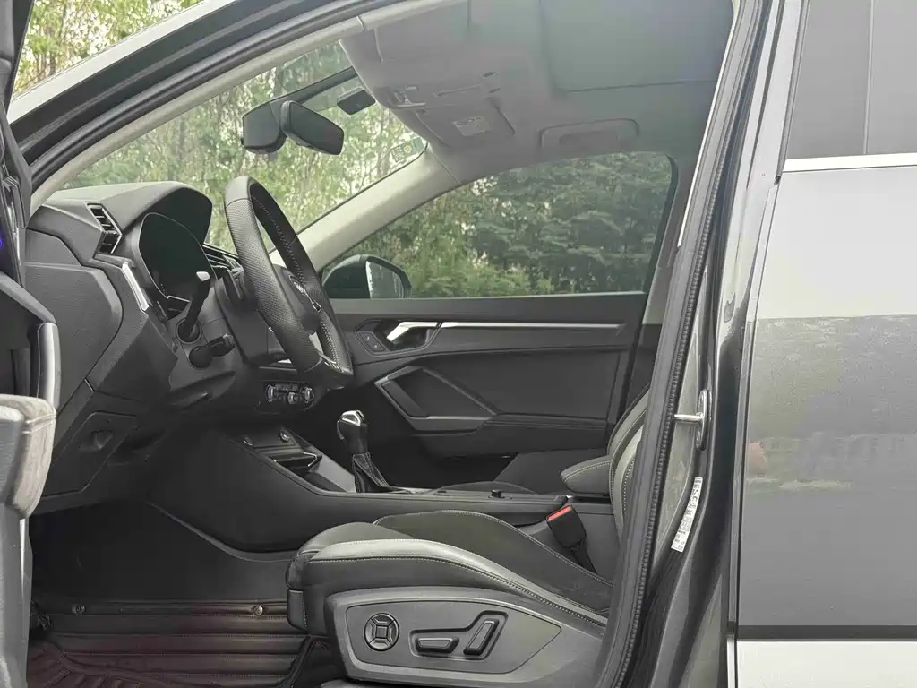 Audi Q3 Sportback — миниатюра 8