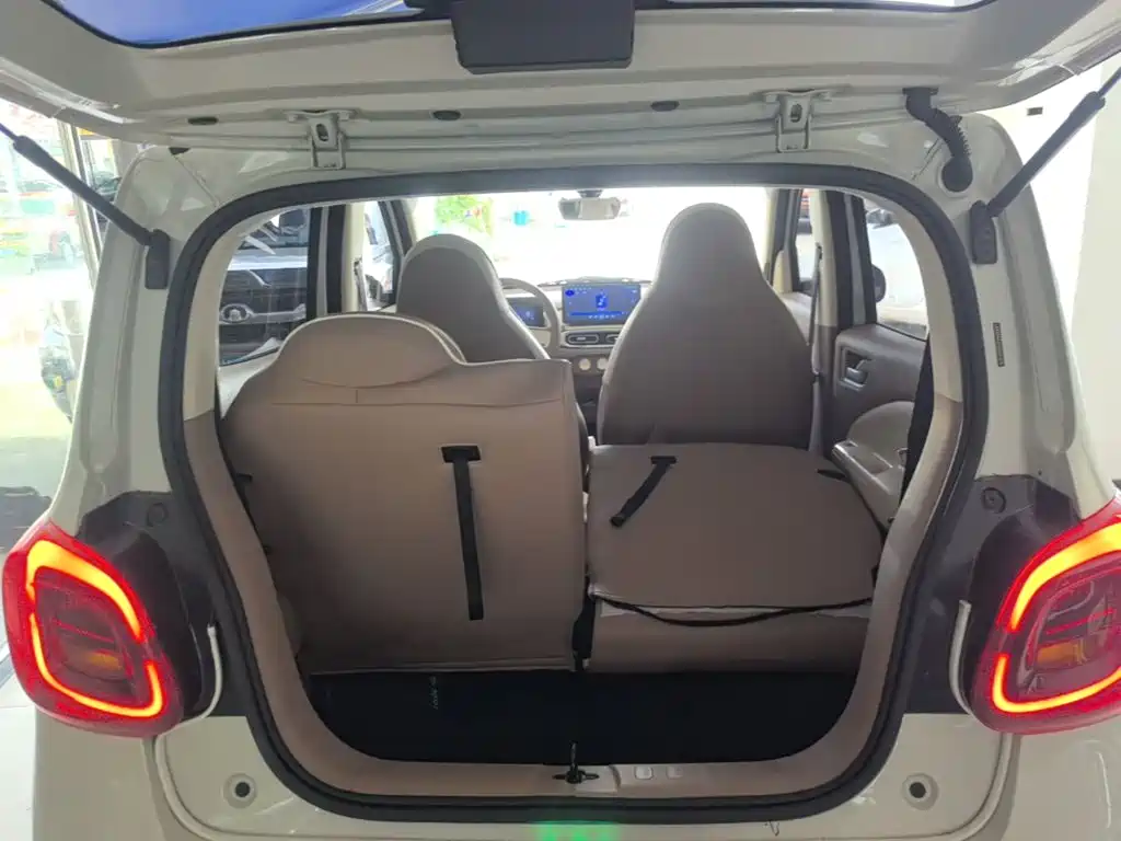Wuling MINIEV — миниатюра 19