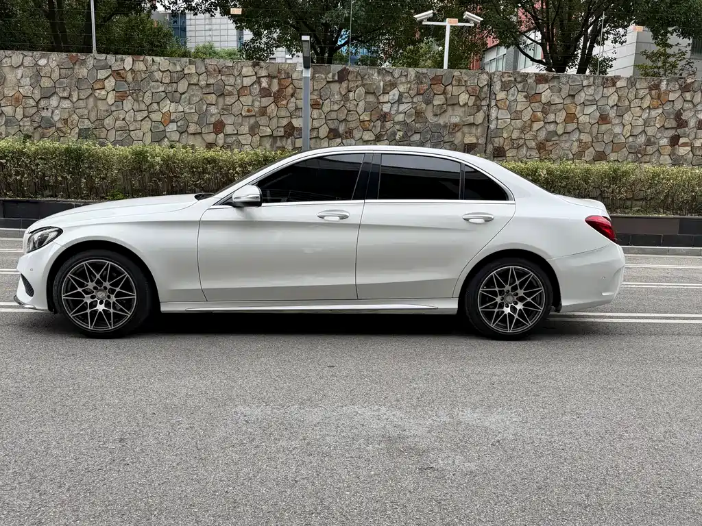 Mercedes-Benz C-Class — миниатюра 21