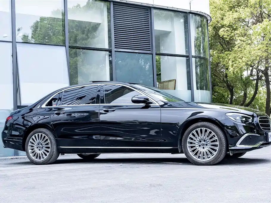Mercedes-Benz E-Class E 2023 E 300 L Fashion