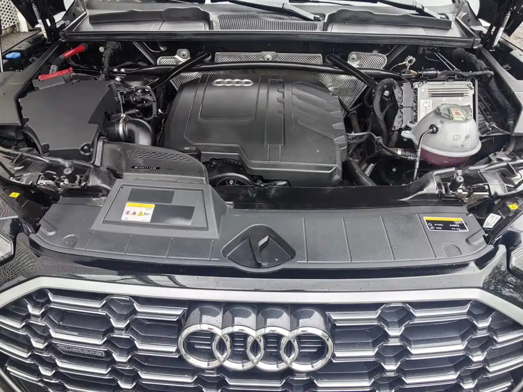 Audi Q5L — миниатюра 9