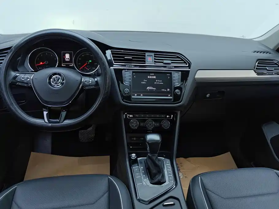 Volkswagen Tiguan L — миниатюра 12
