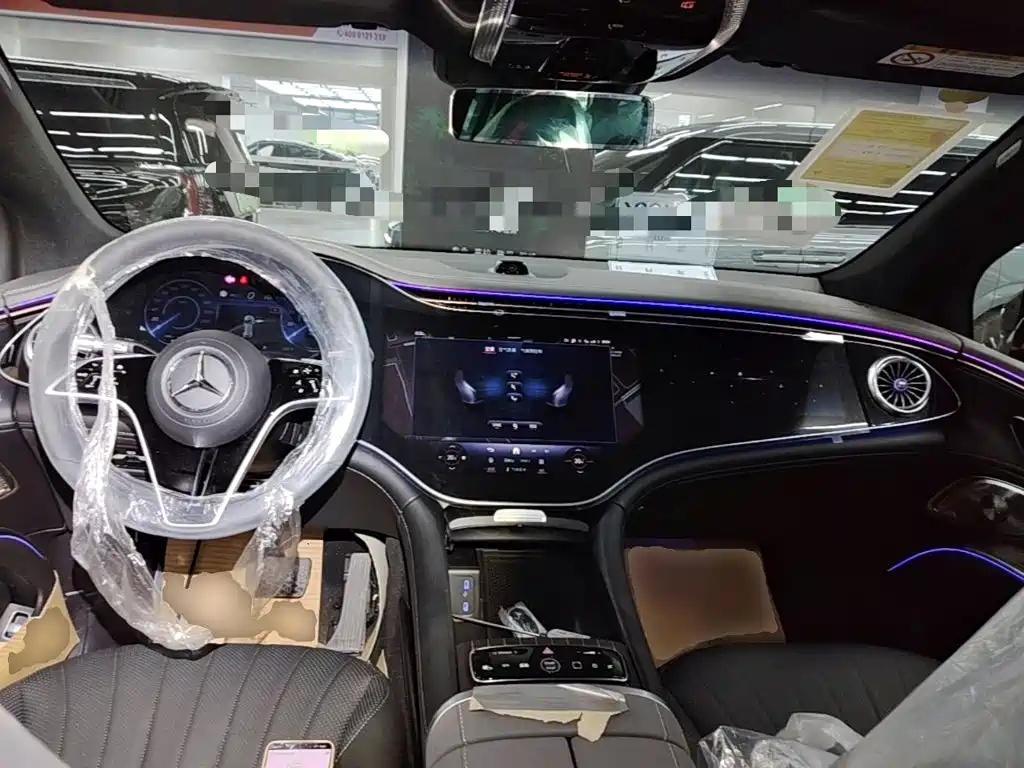 Mercedes-Benz EQS SUV — миниатюра 10