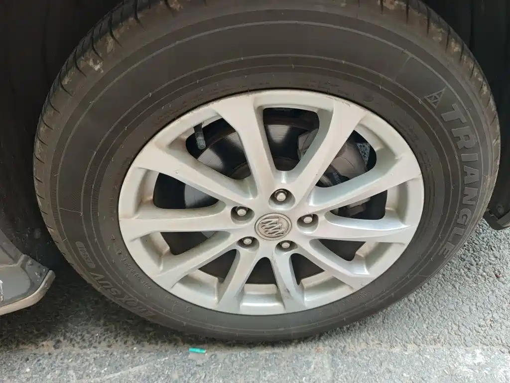 Buick Envision Plus — миниатюра 25