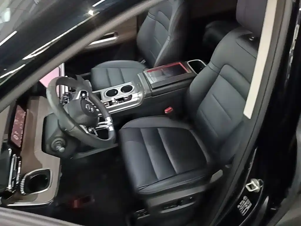 GAC Motor Trumpchi E8 PHEV — миниатюра 15