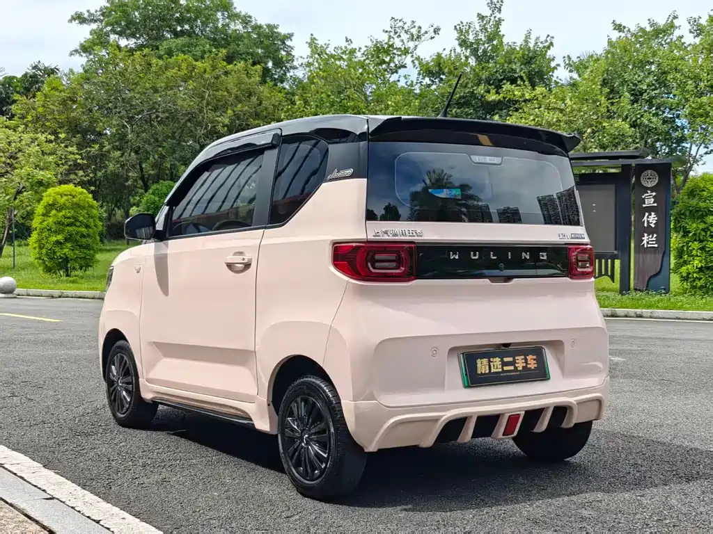 Wuling MINIEV — миниатюра 6
