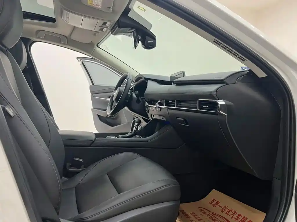 Mazda 3 Axela — миниатюра 5