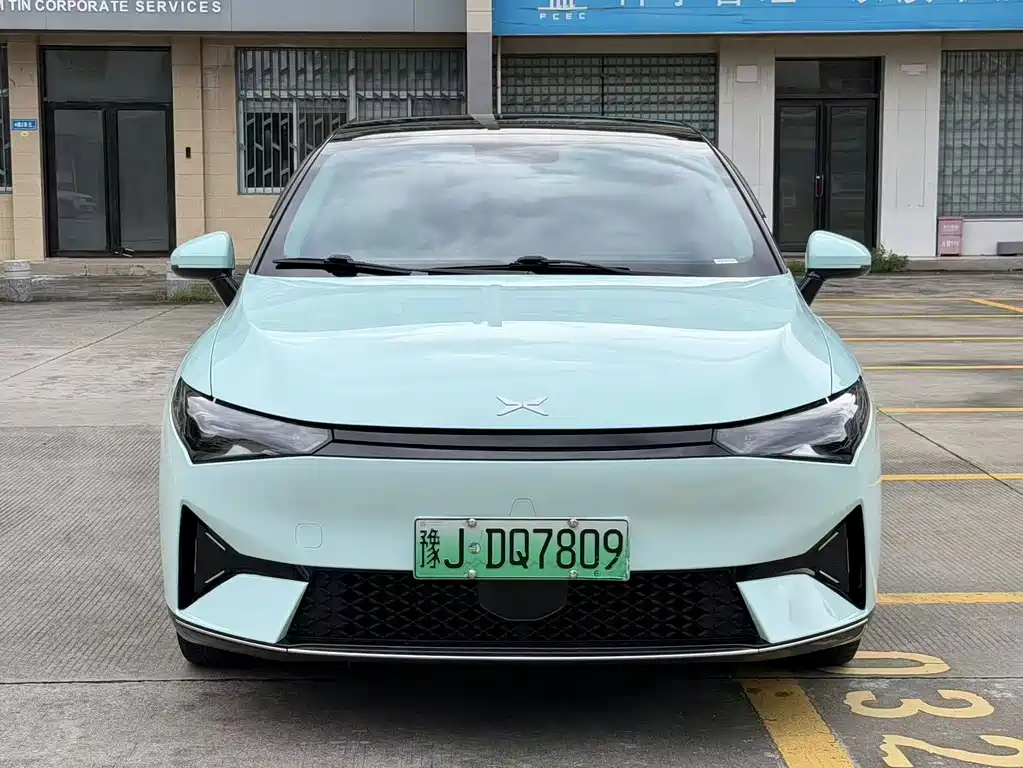 XPeng P5 — миниатюра 2