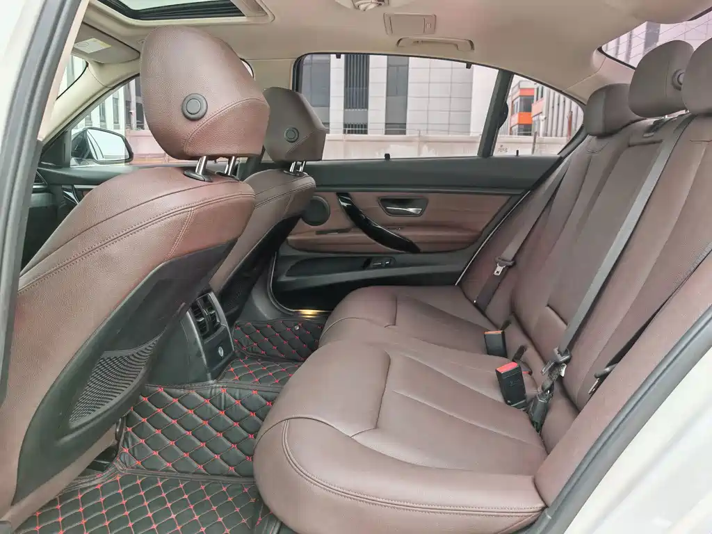 BMW 3 Series — миниатюра 20