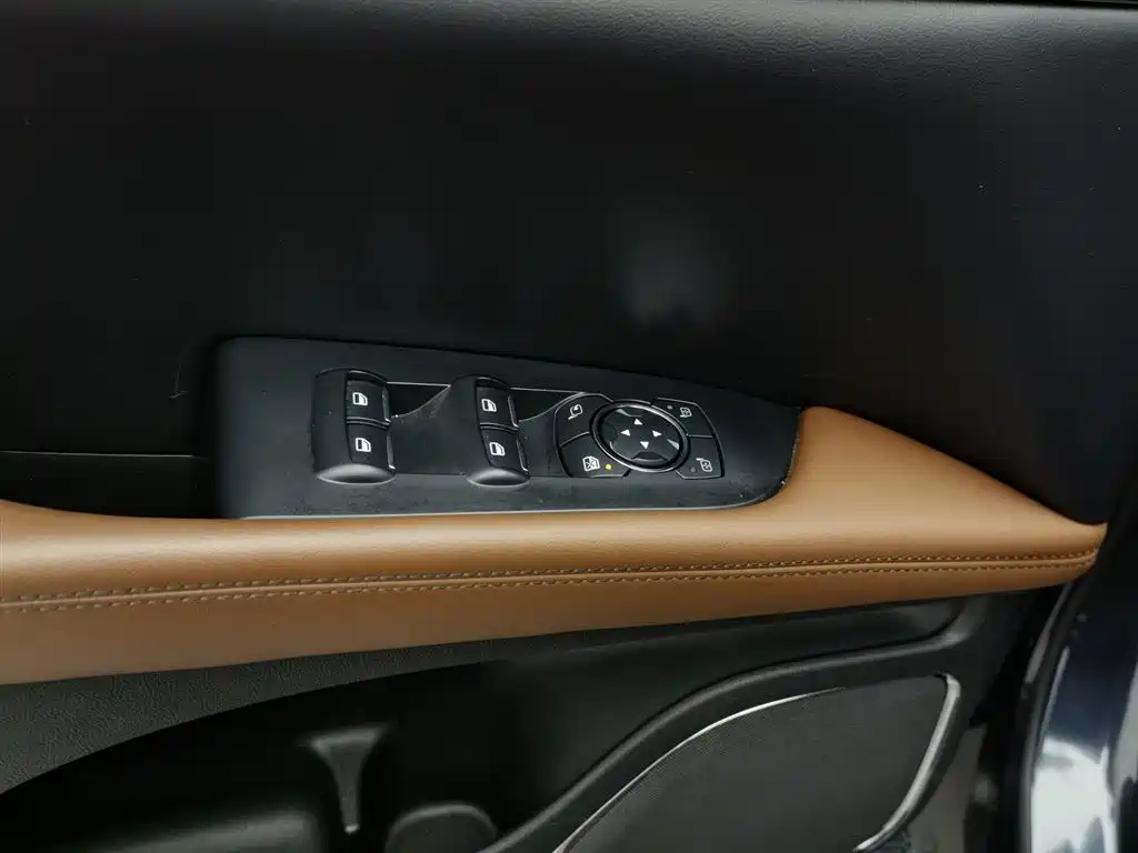 Lincoln Nautilus 2021 2.7T