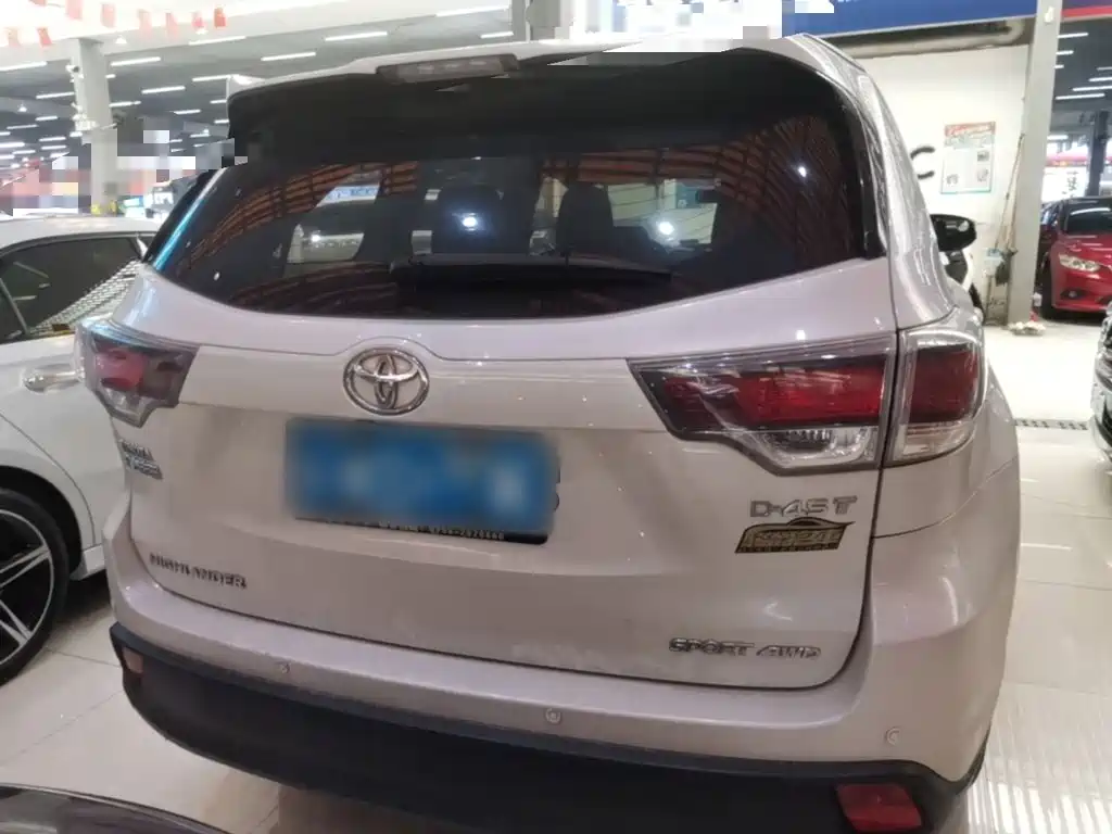 Toyota Highlander — миниатюра 6