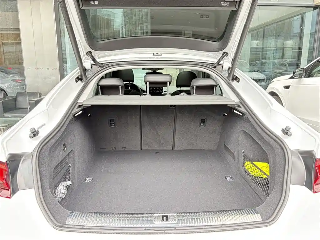 Audi A5 2023 Sportback 40 TFSI quattro Luxury