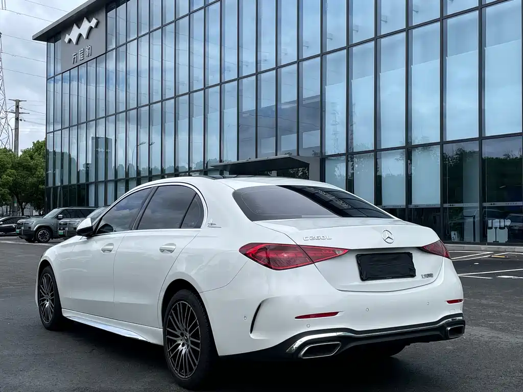 Mercedes-Benz C-Class — миниатюра 19