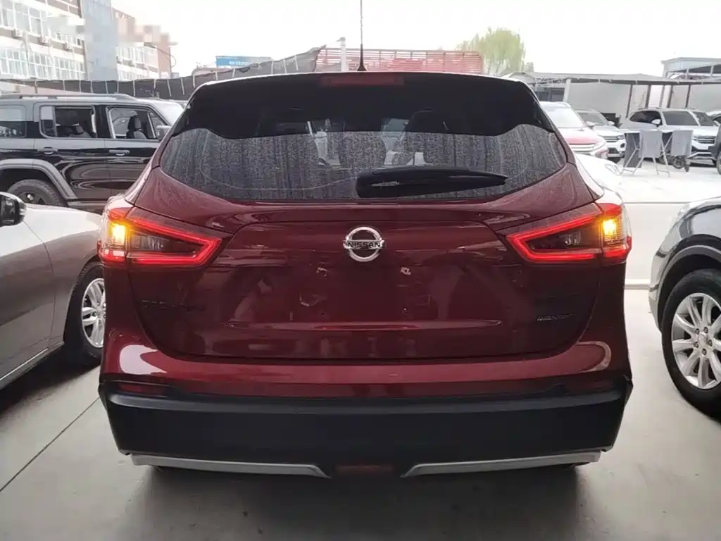 Nissan Qashqai — миниатюра 6
