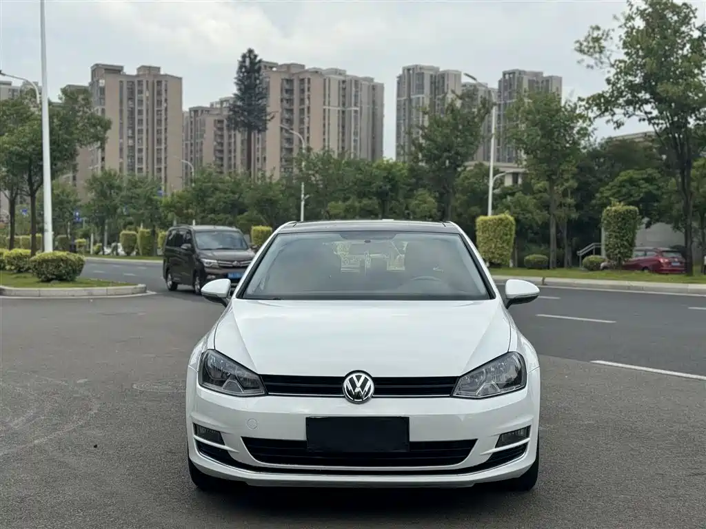Volkswagen Golf — миниатюра 2