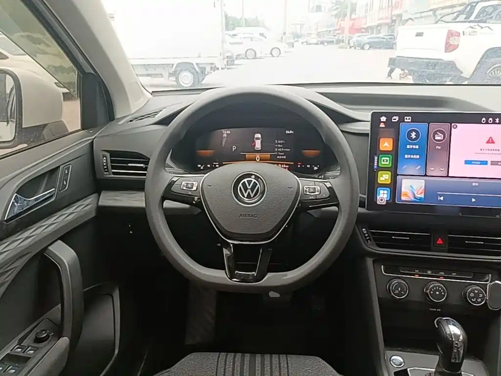 Volkswagen Tharu — миниатюра 11
