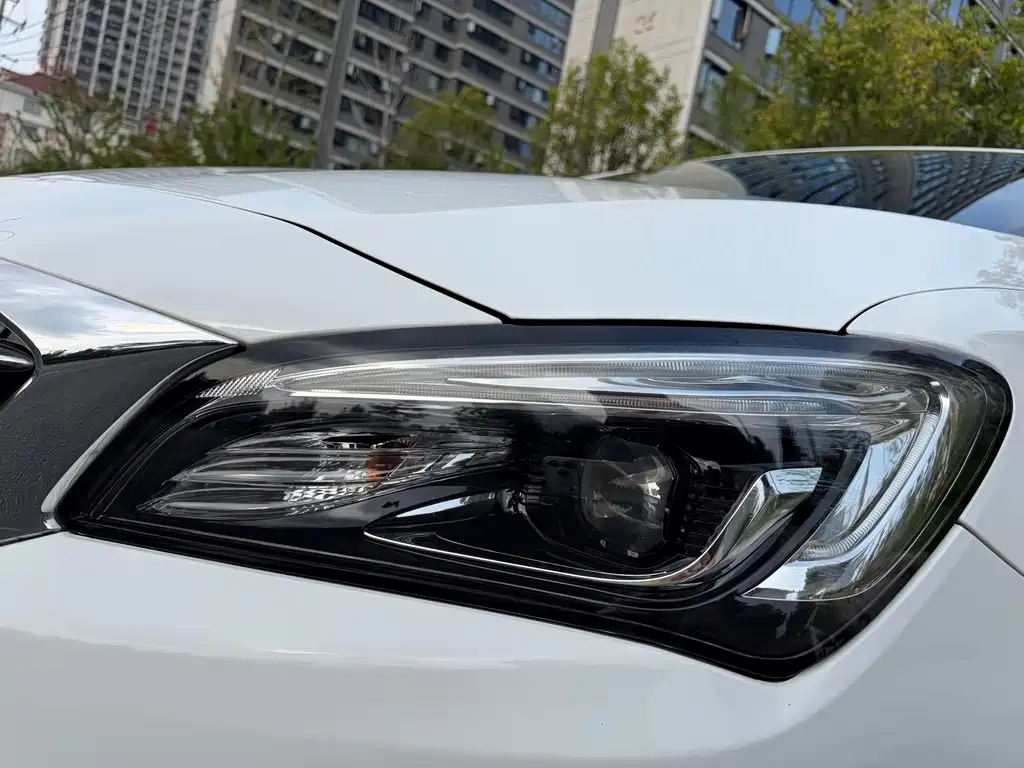 Buick Verano — миниатюра 8