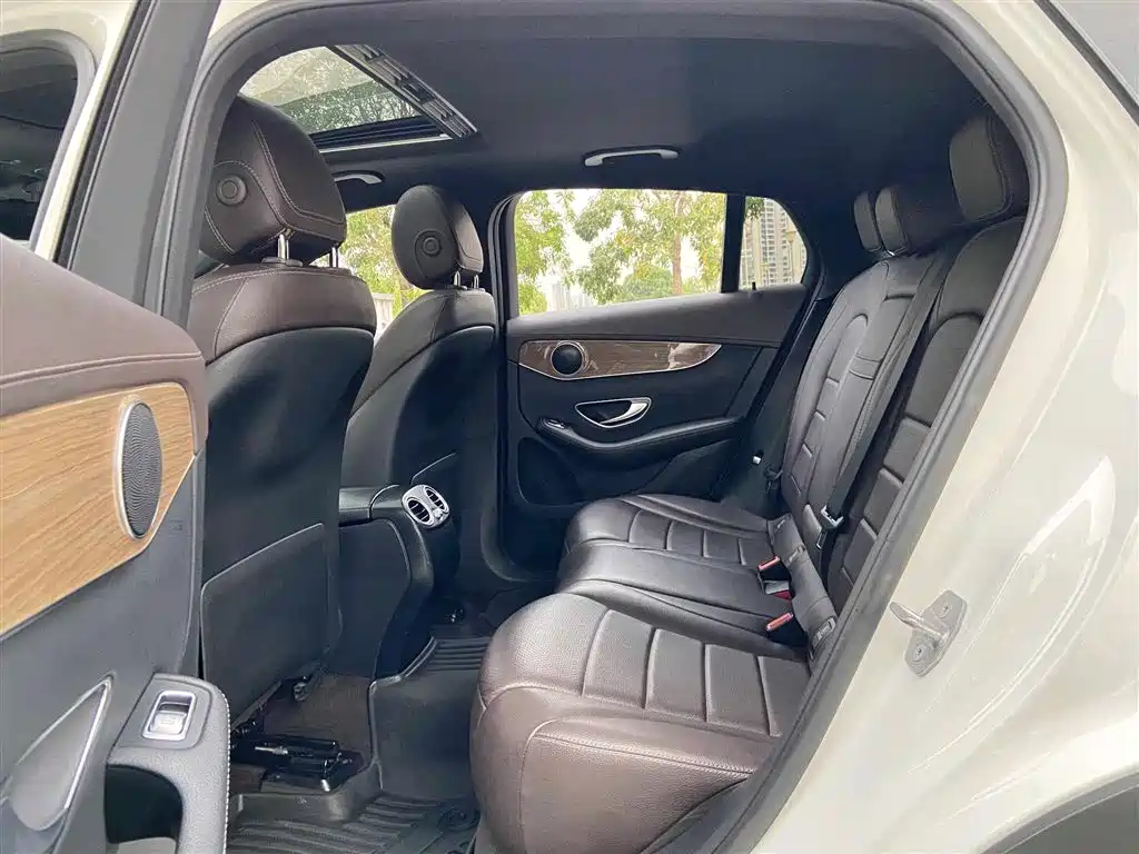 Mercedes-Benz GLC 2017 GLC 260 4MATIC SUV
