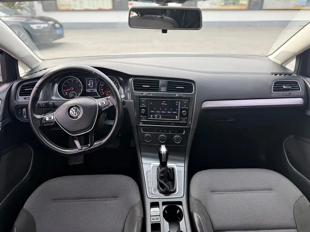 Volkswagen Golf — миниатюра 5