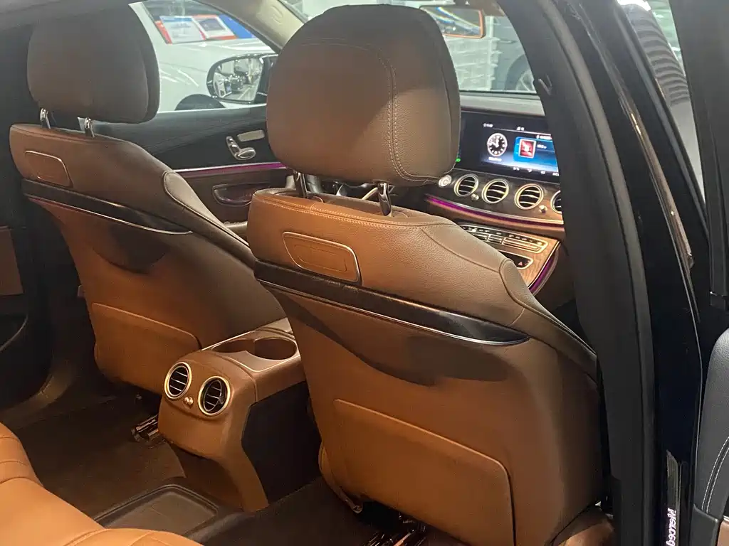 Mercedes-Benz E-Class — миниатюра 14