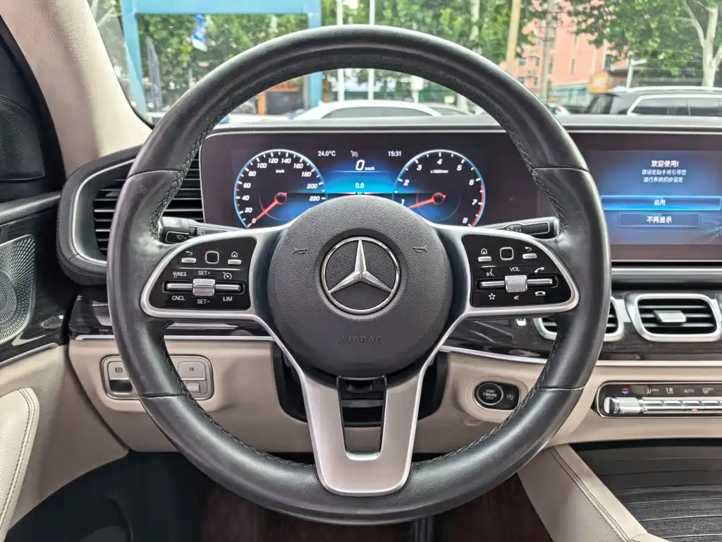 Mercedes-Benz GLE (Import) — миниатюра 7