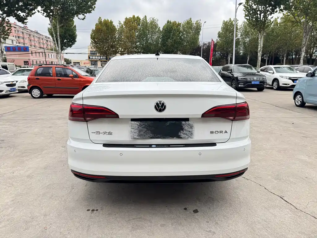Volkswagen Bora — миниатюра 3