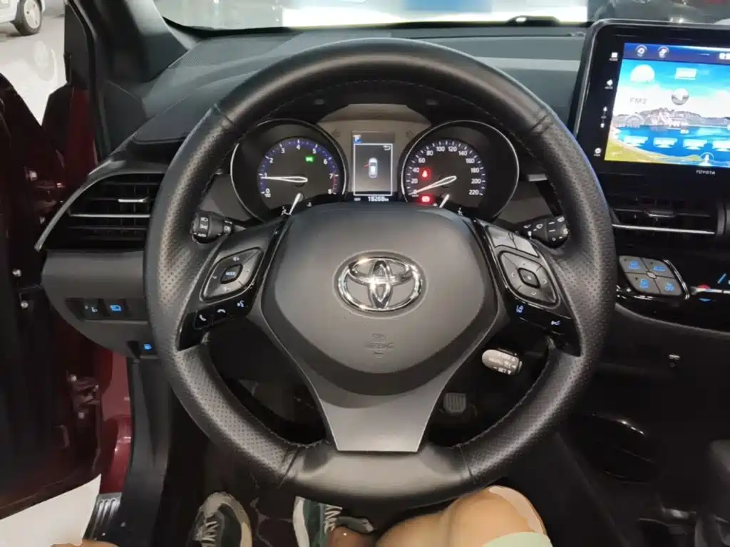 Toyota IZOA — миниатюра 11